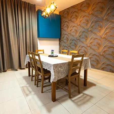 Beautiful 2br In The Heart Of Lejlighed